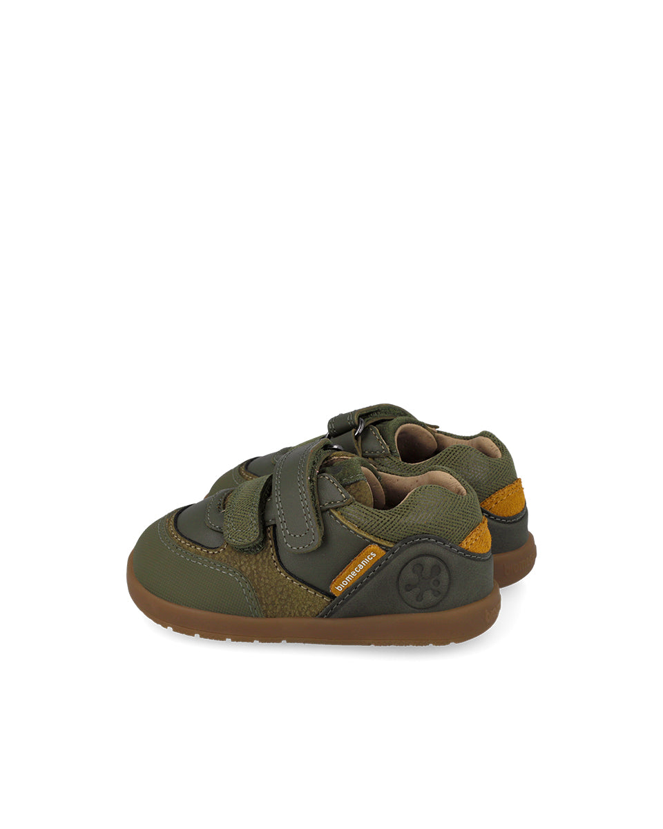 BIOMECANICS - Sapato Urban Sauvage Verde Militar
